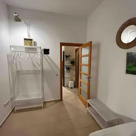 Amazing Beachfront Las Canteras Apartment